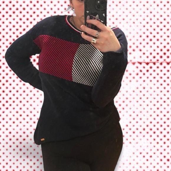 Vintage Tommy Hilfiger Navy Sweater with Red and White Stripes - Picture 2 of 5